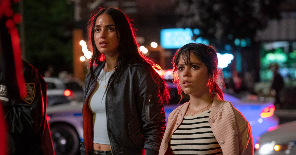 Melissa Barrera and Jenna Ortega in Scream
