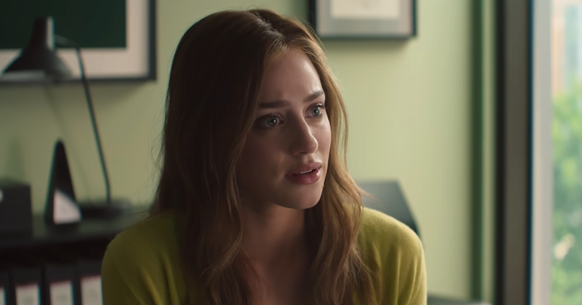 Lili Reinhart as Olive in The Love Hypothesis