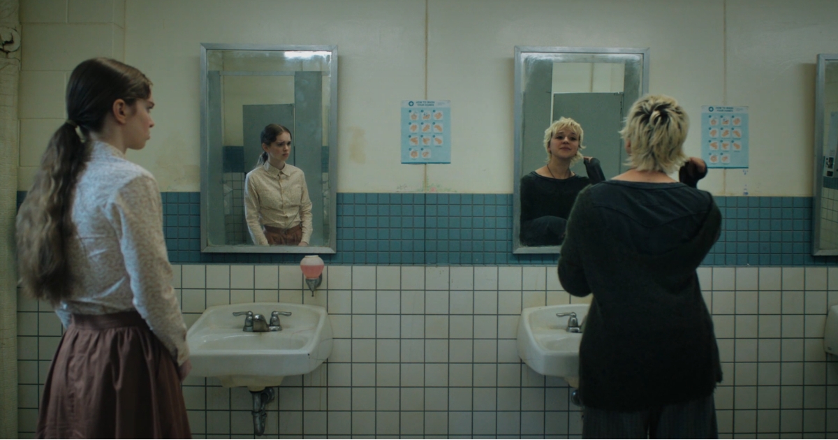 Carrie and Emaline in Carrie